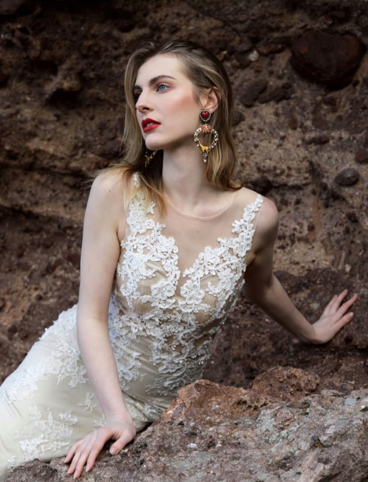 ANGELINE Lace Signature Gown SS 2020